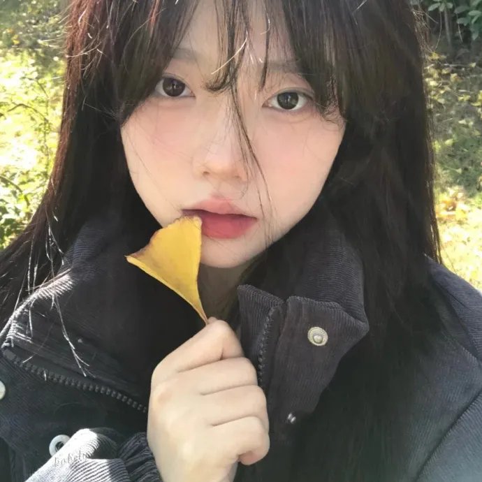 正在缩小的男人